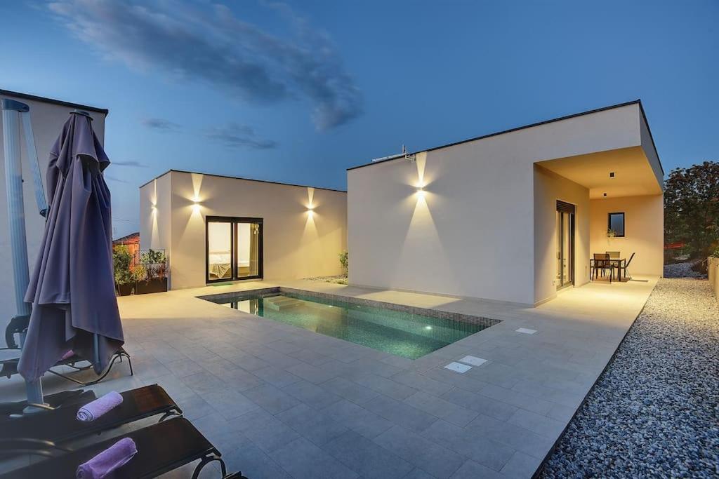 Vila Nauta - Luxury In Vintijan, Near Pula Bagian luar foto